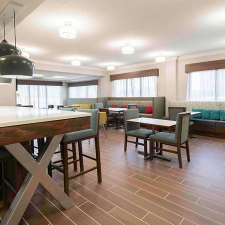 Hampton Inn St. Louis - Westport Maryland Heights Ngoại thất bức ảnh