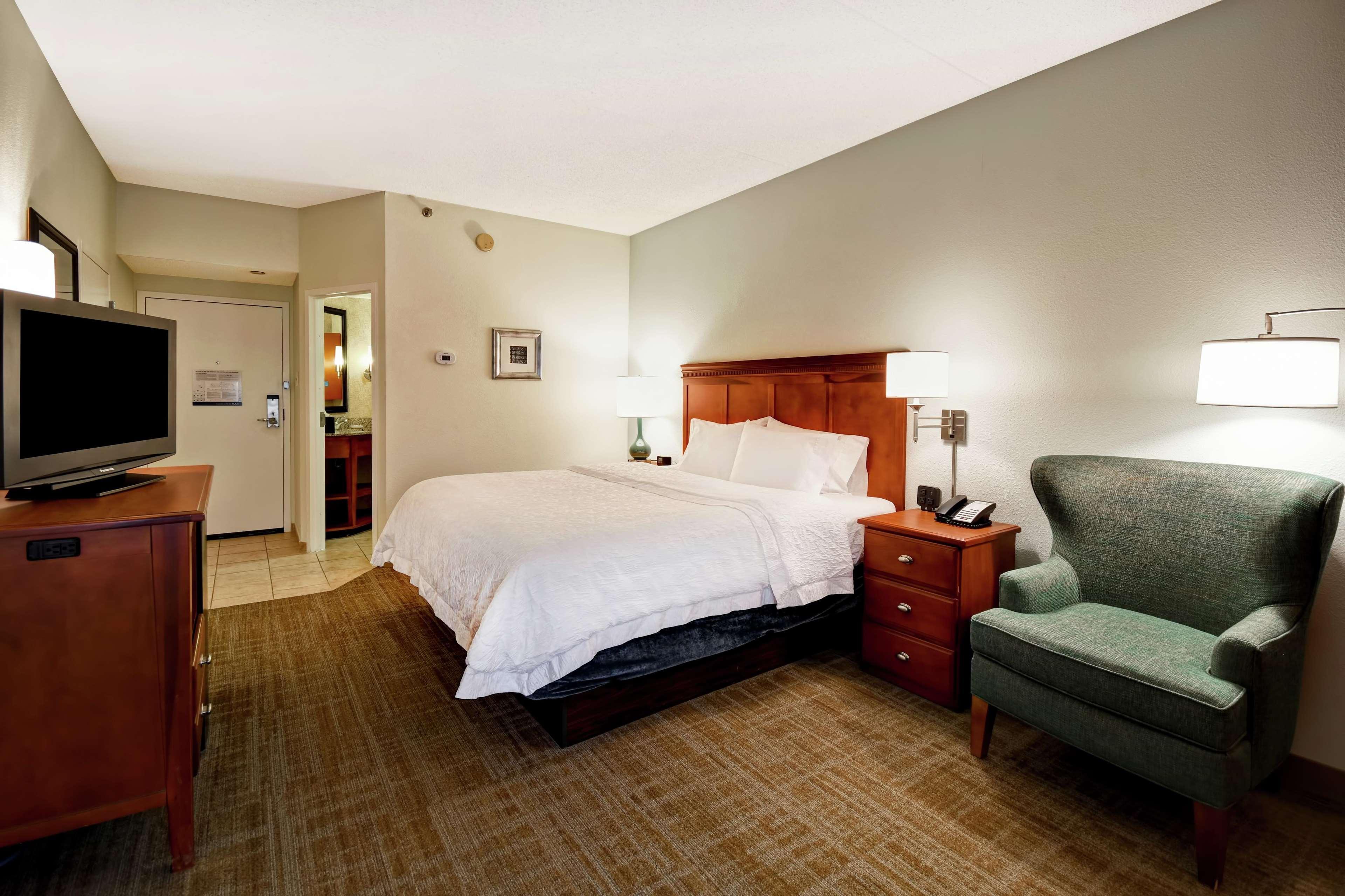 Hampton Inn St. Louis - Westport Maryland Heights Ngoại thất bức ảnh
