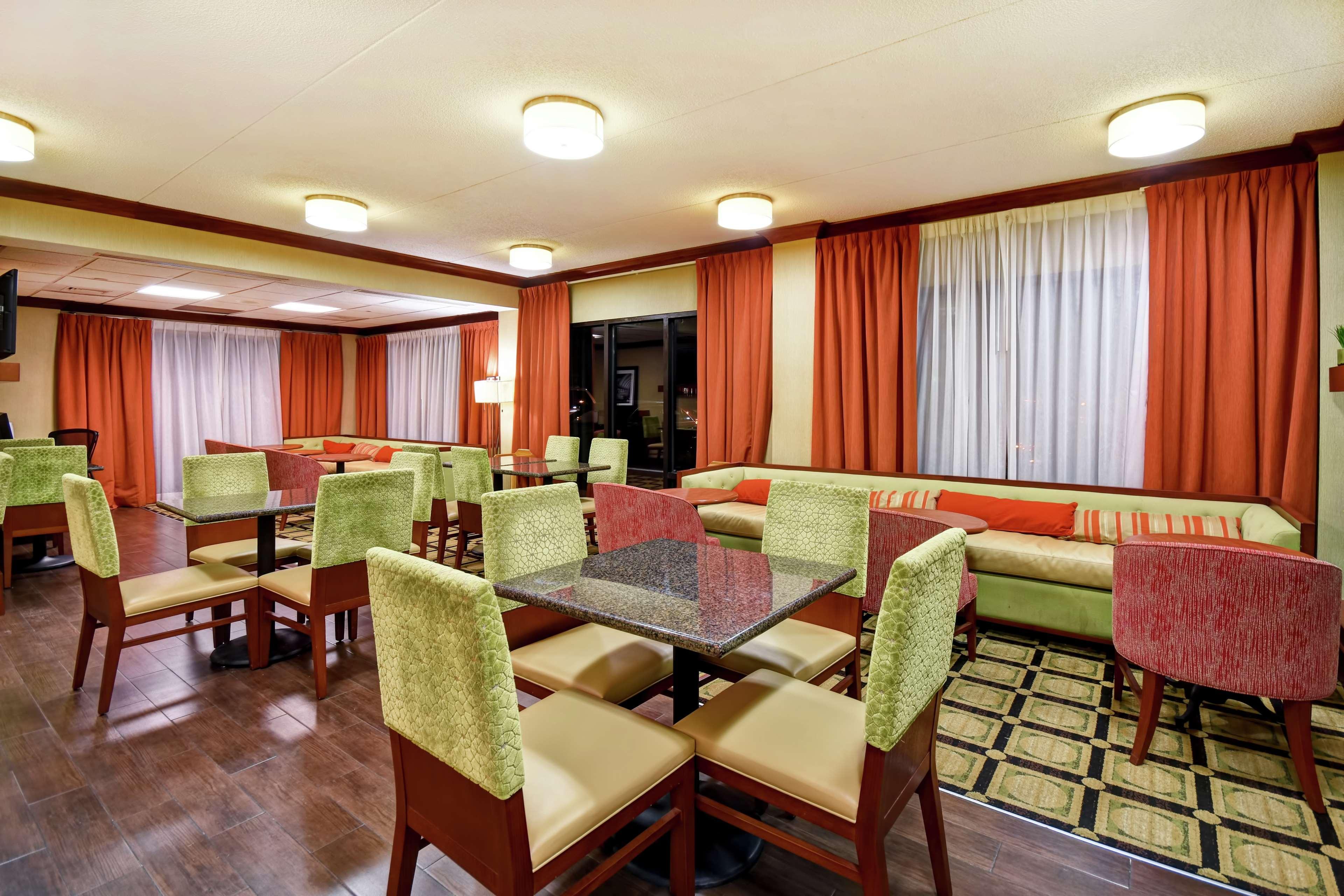 Hampton Inn St. Louis - Westport Maryland Heights Ngoại thất bức ảnh