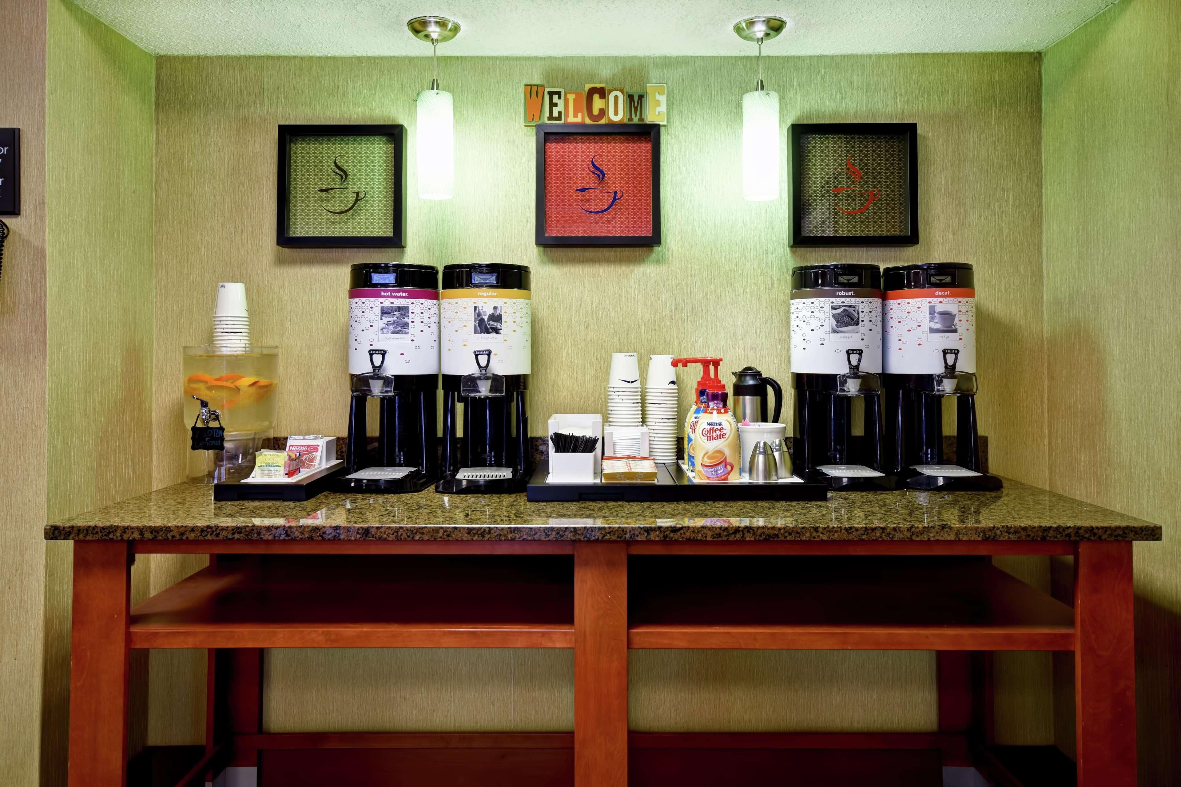 Hampton Inn St. Louis - Westport Maryland Heights Ngoại thất bức ảnh