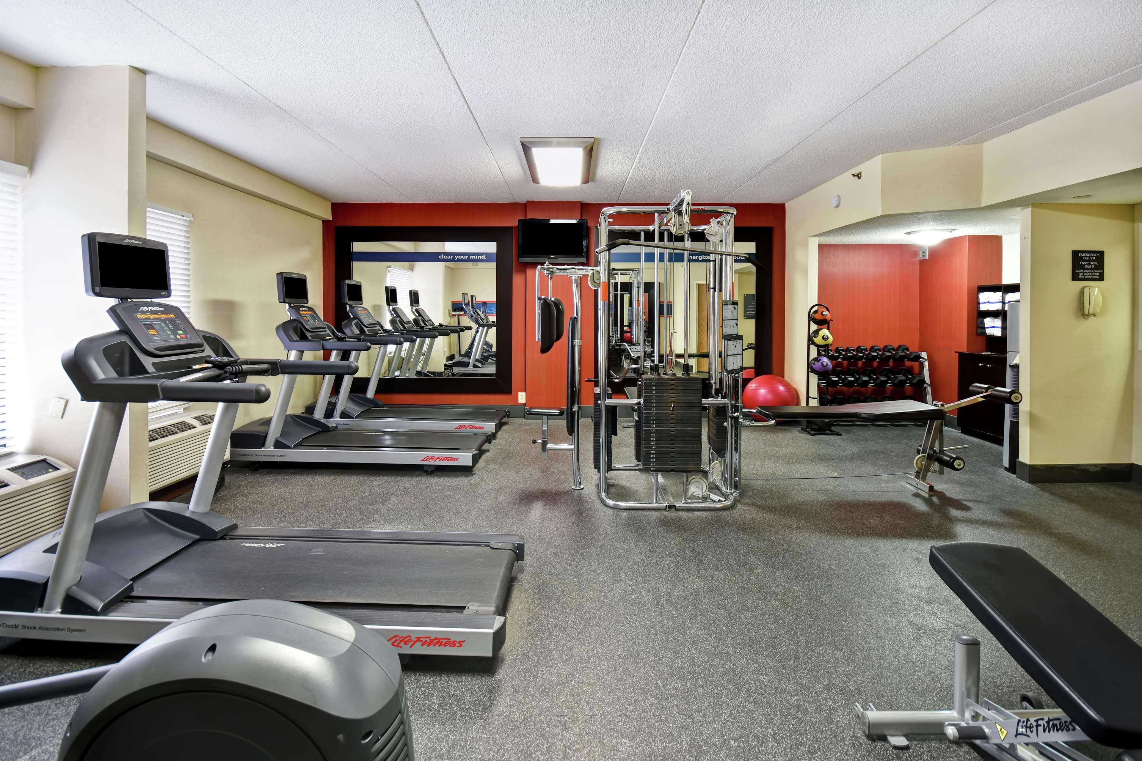Hampton Inn St. Louis - Westport Maryland Heights Ngoại thất bức ảnh