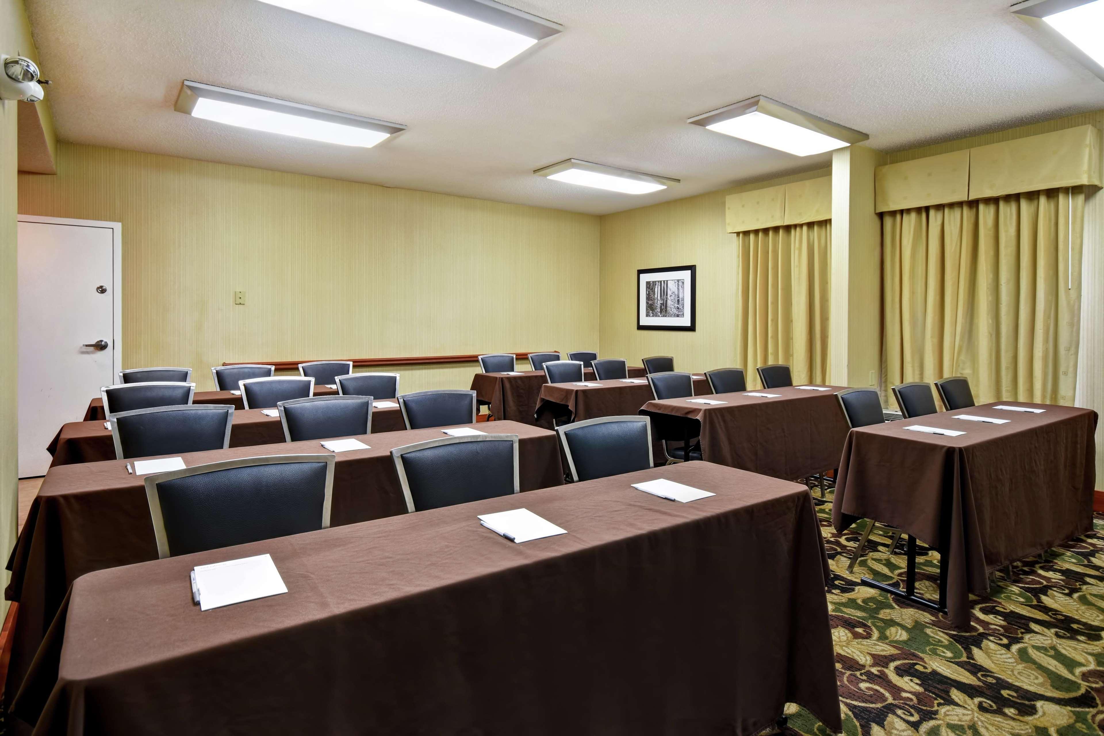 Hampton Inn St. Louis - Westport Maryland Heights Ngoại thất bức ảnh