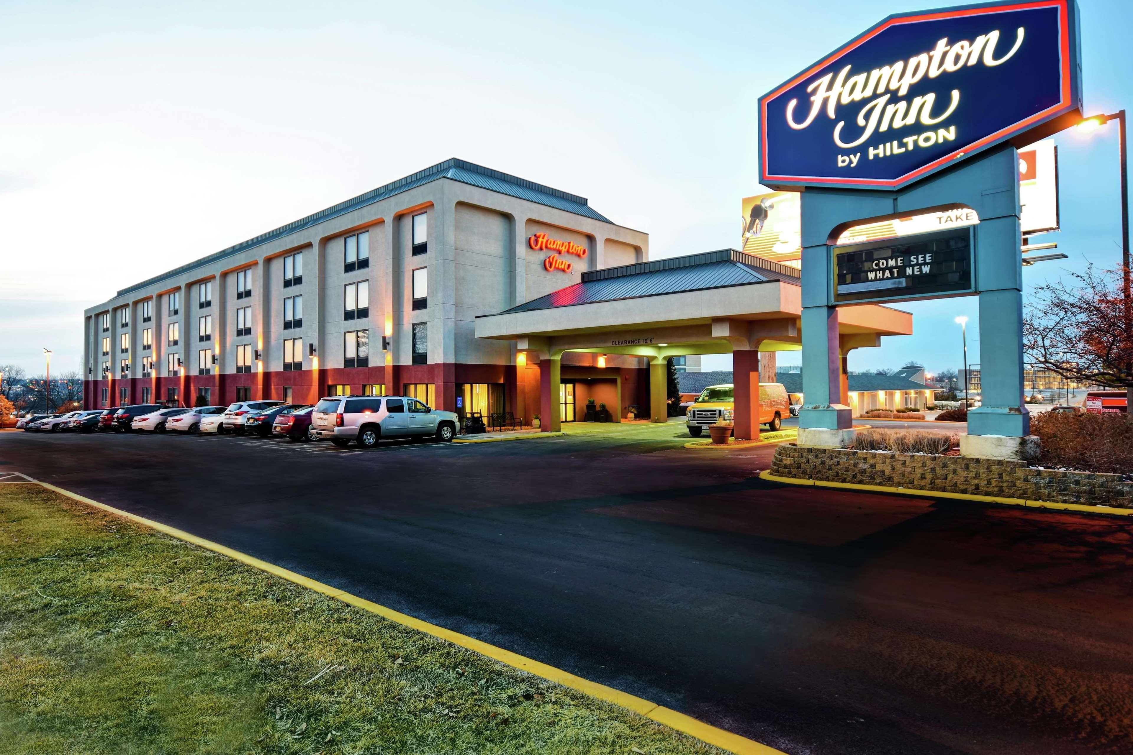 Hampton Inn St. Louis - Westport Maryland Heights Ngoại thất bức ảnh