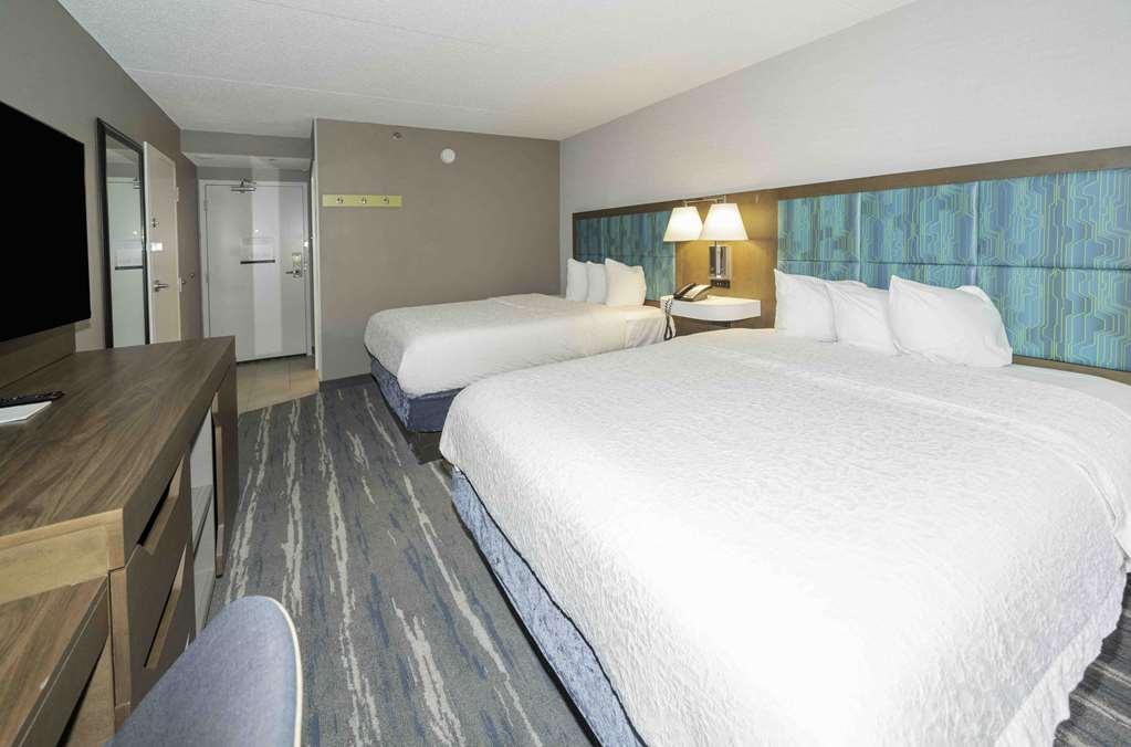 Hampton Inn St. Louis - Westport Maryland Heights Phòng bức ảnh
