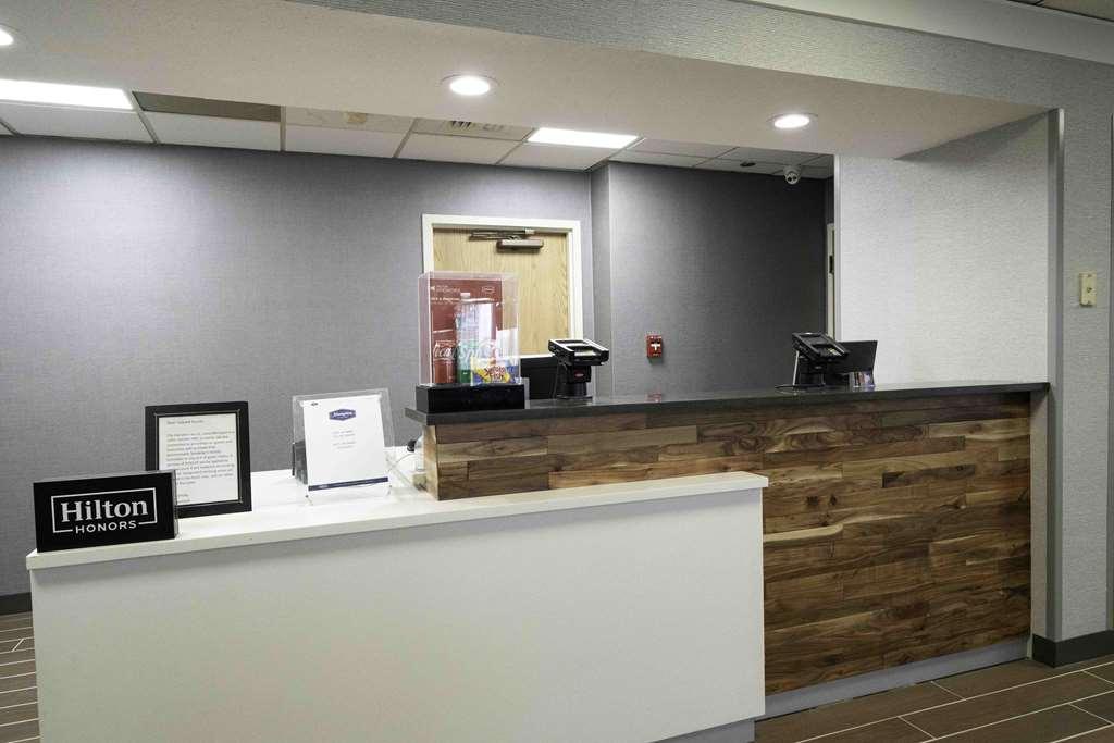 Hampton Inn St. Louis - Westport Maryland Heights Ngoại thất bức ảnh